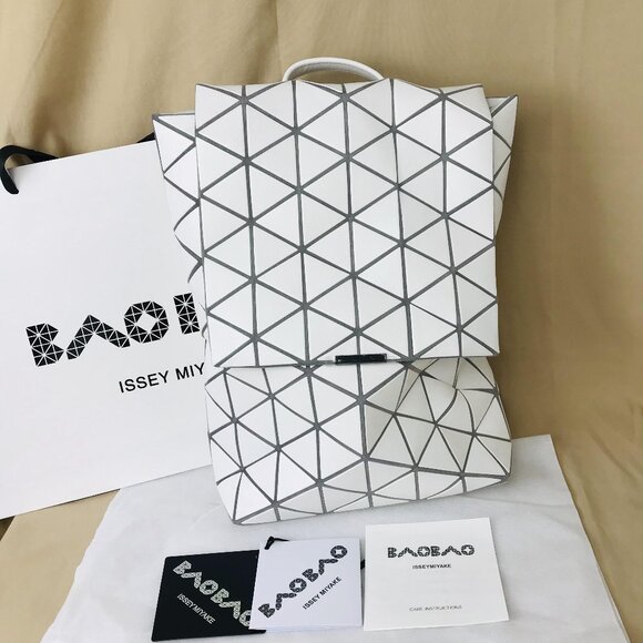 NWT Bao Bao Issey Miyake Backpack White - Picture 1 of 14